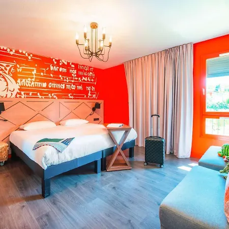 Ibis Styles Carcassonne La Cite Hotel Exterior photo